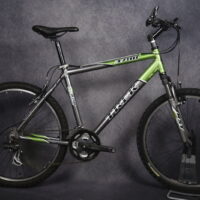 TREK 3700 MOUNTAIN BIKE SIZE LARGE