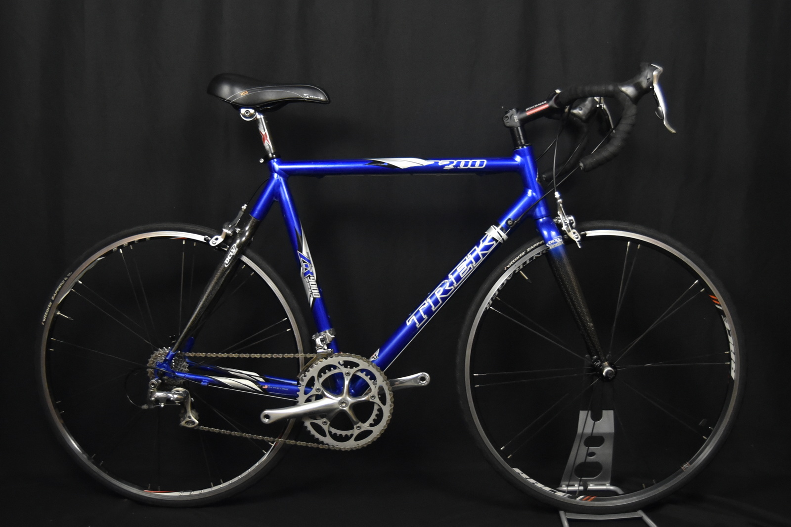 Trek 200 road bike sale