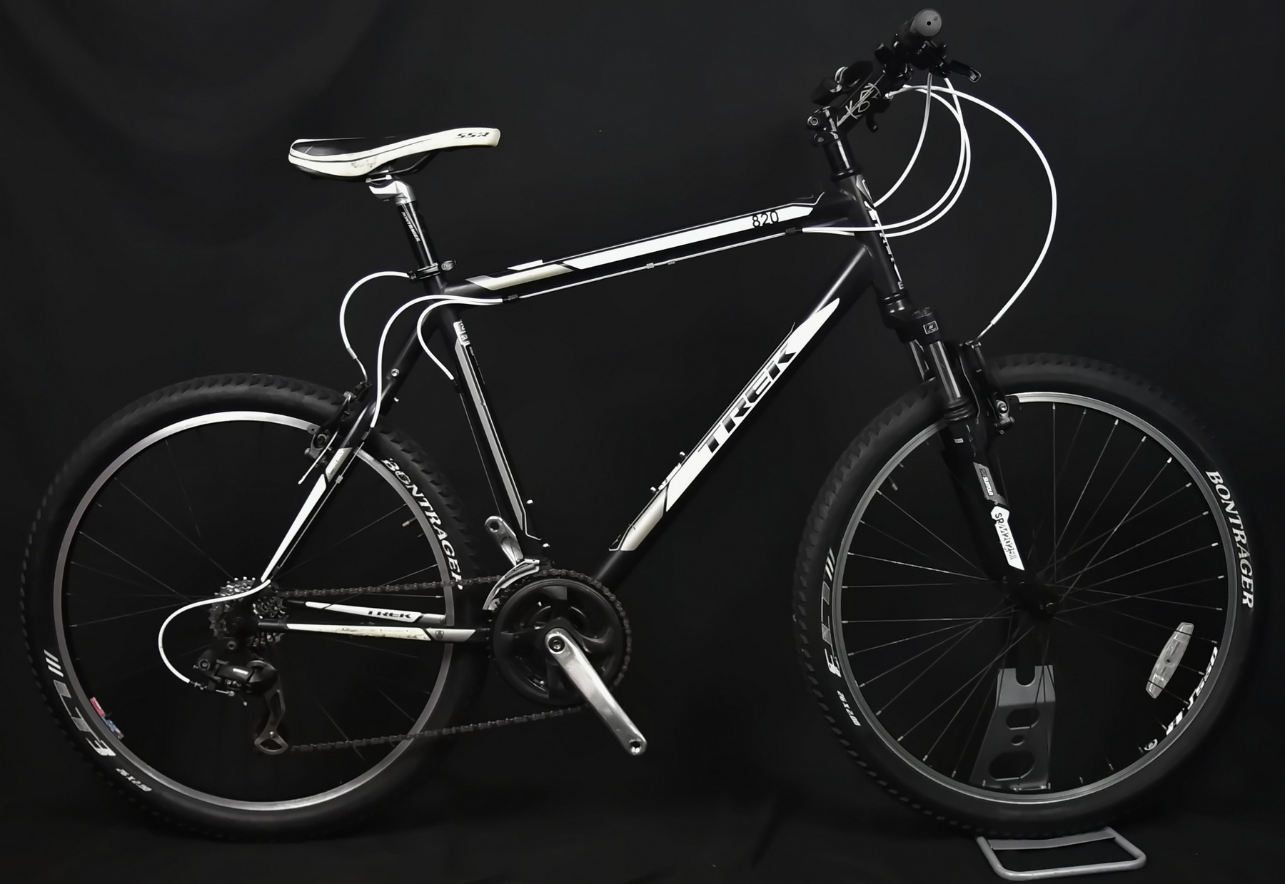 TREK 820 MOUNTAIN BIKE SIZE XL