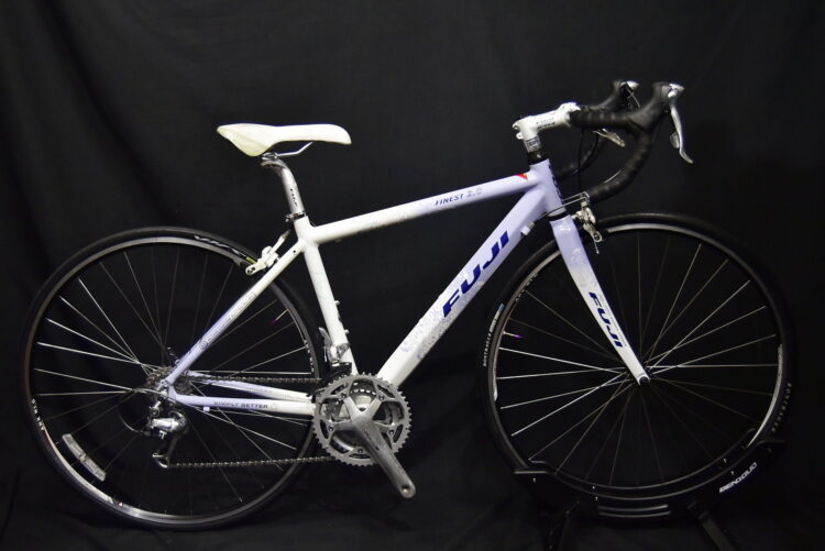 FUJI FINEST 2.0 ROAD BIKE SIZE X-SMALL