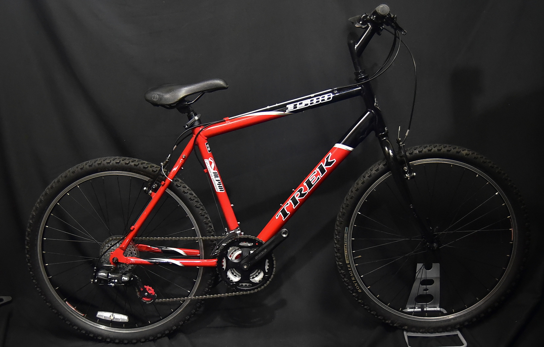 TREK 3500 MOUNTAIN BIKE SIZE LARGE