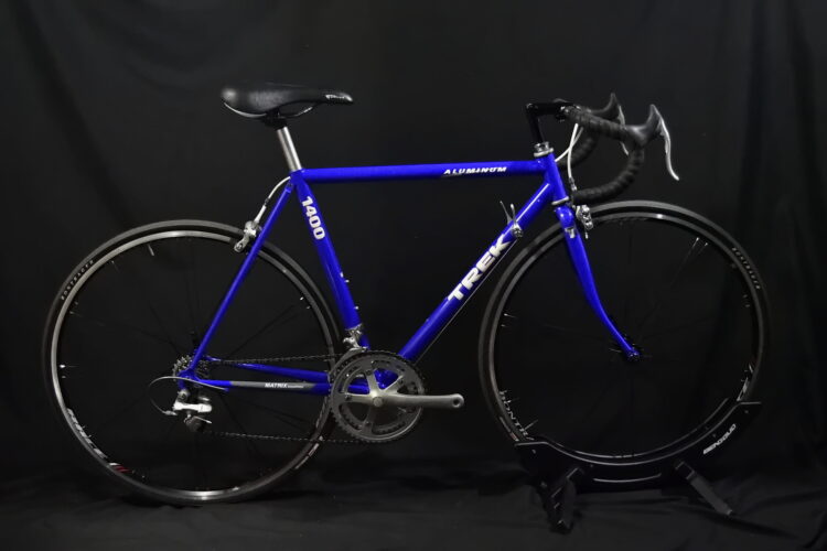 TREK 1400 ROAD BIKE WOMEN SIZE MEDIUM