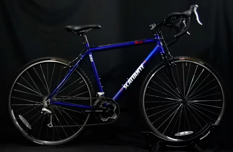 SCATTANTE 330 CX ROAD BIKE SIZE MEDIUM