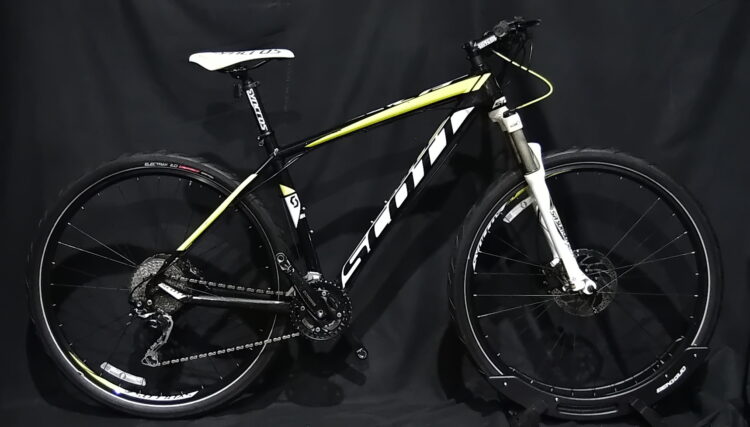 SCOTT SCALP MOUNTAIN BIKE SIZE LARGE, 19", 30 SPEED, ALUMINUM, 29" WHEELS