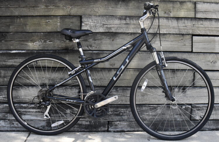 GT NOMAD SPORT HYBRID BIKE