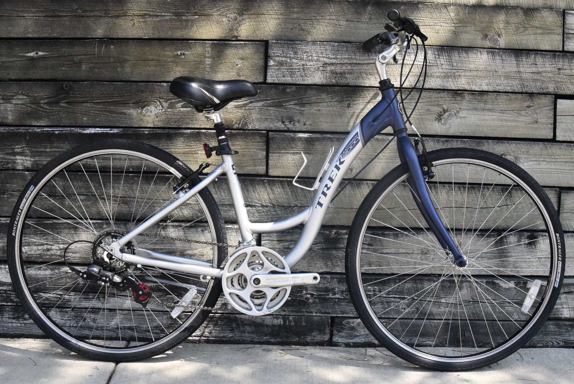 TREK MULTITRACK 7000 HYBRID BIKE