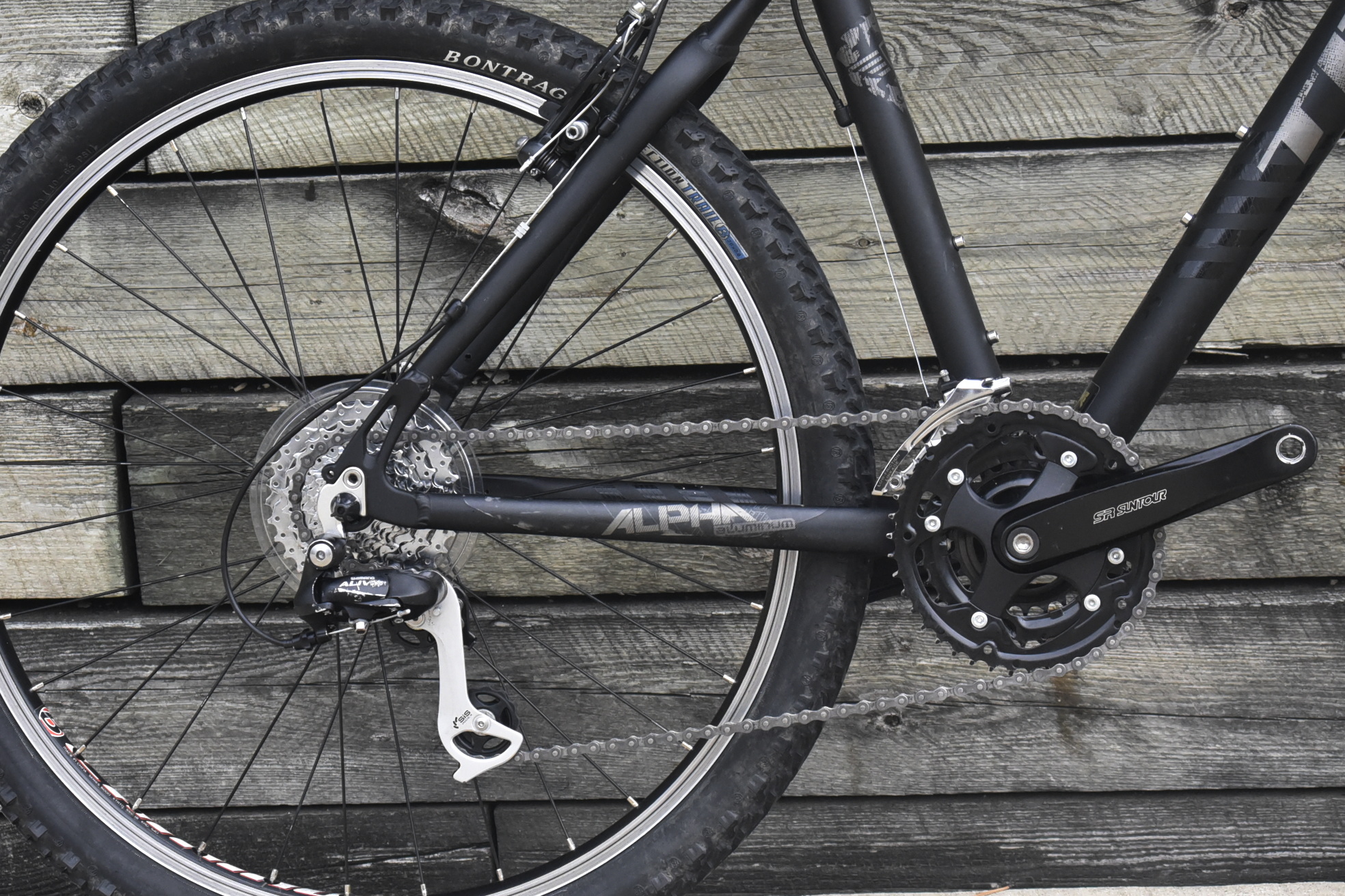 TREK 4300 MOUNTAIN BIKE SIZE LARGE, 18", 24 SPEED, ALUMINUM, FRONT SUSPENSION - Image 3
