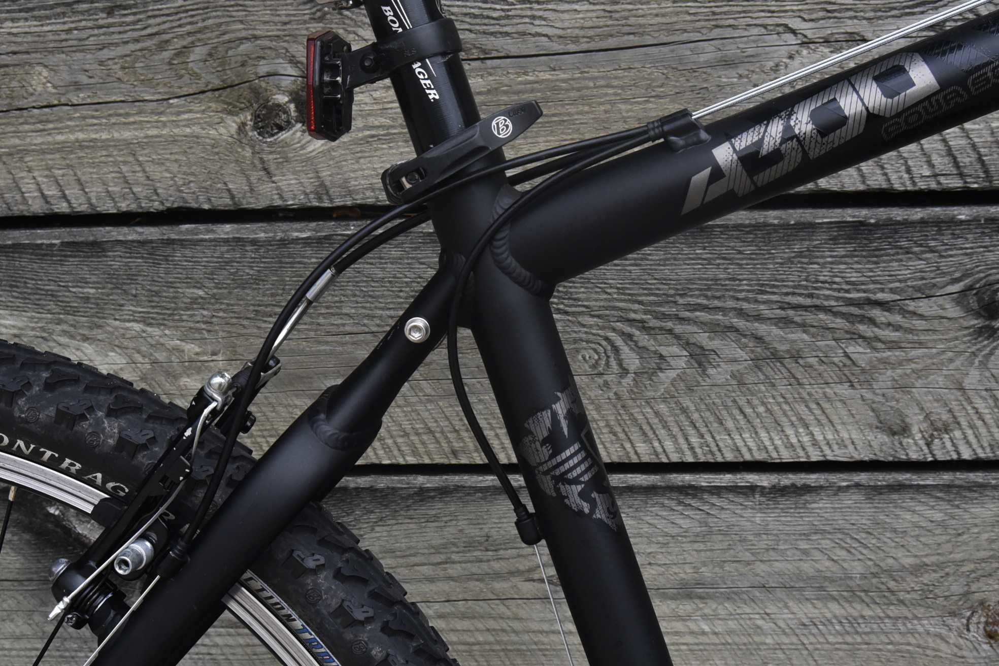 TREK 4300 MOUNTAIN BIKE SIZE LARGE, 18", 24 SPEED, ALUMINUM, FRONT SUSPENSION - Image 7