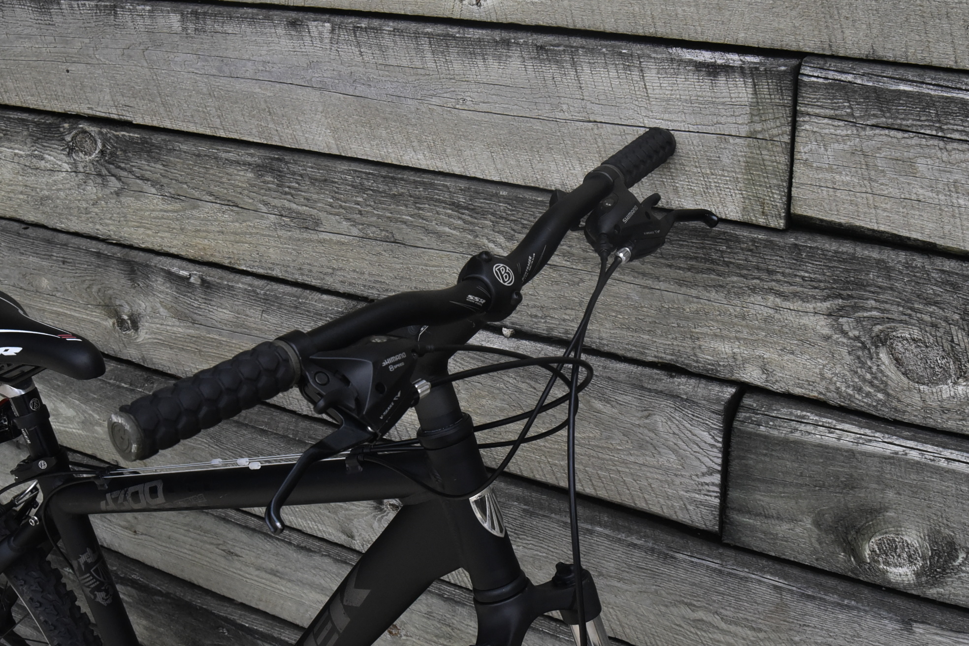 TREK 4300 MOUNTAIN BIKE SIZE LARGE, 18", 24 SPEED, ALUMINUM, FRONT SUSPENSION - Image 11