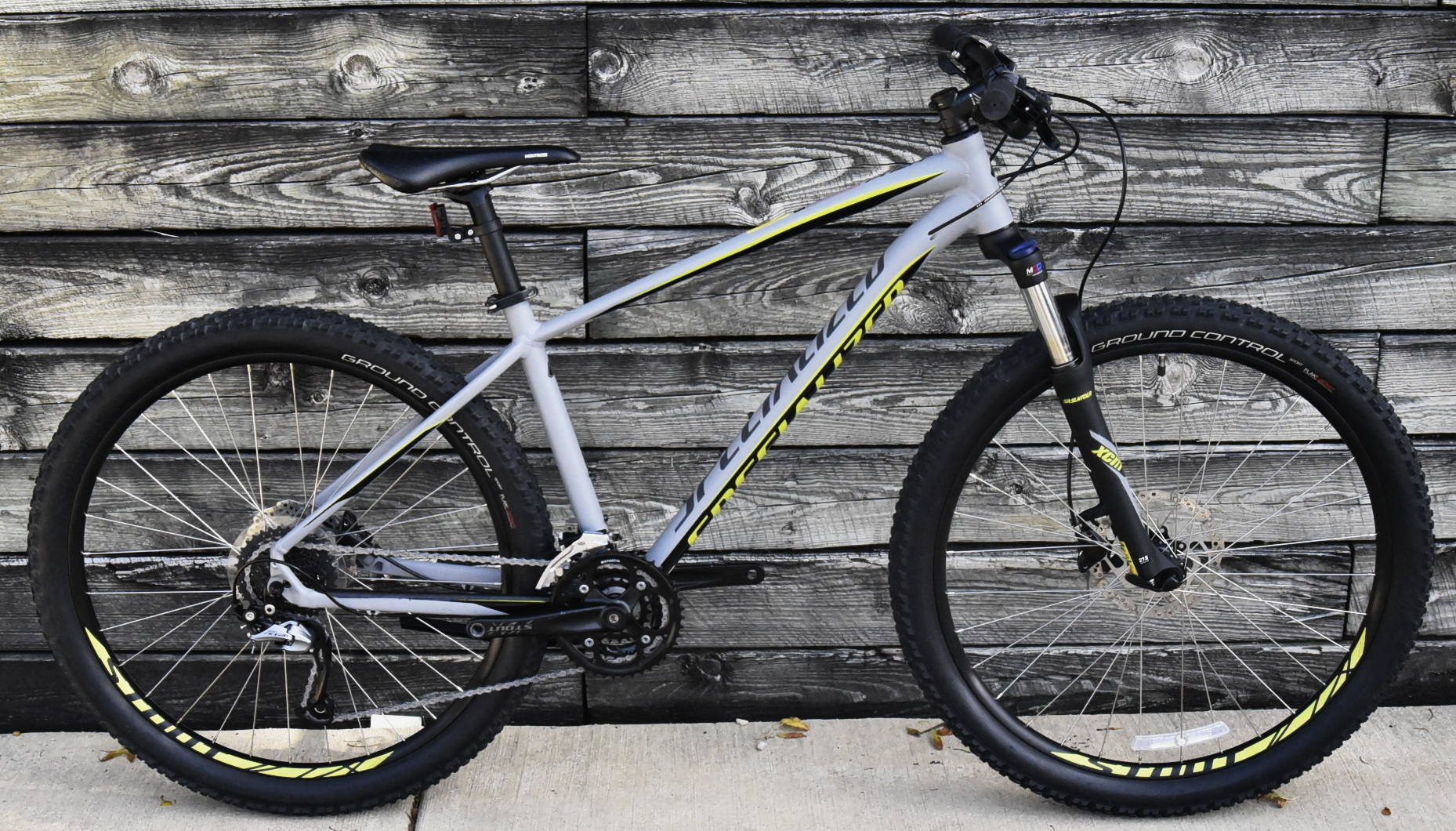 SPECIALIZED PITCH 27.5 MOUNTAIN BIKE SIZE LARGE